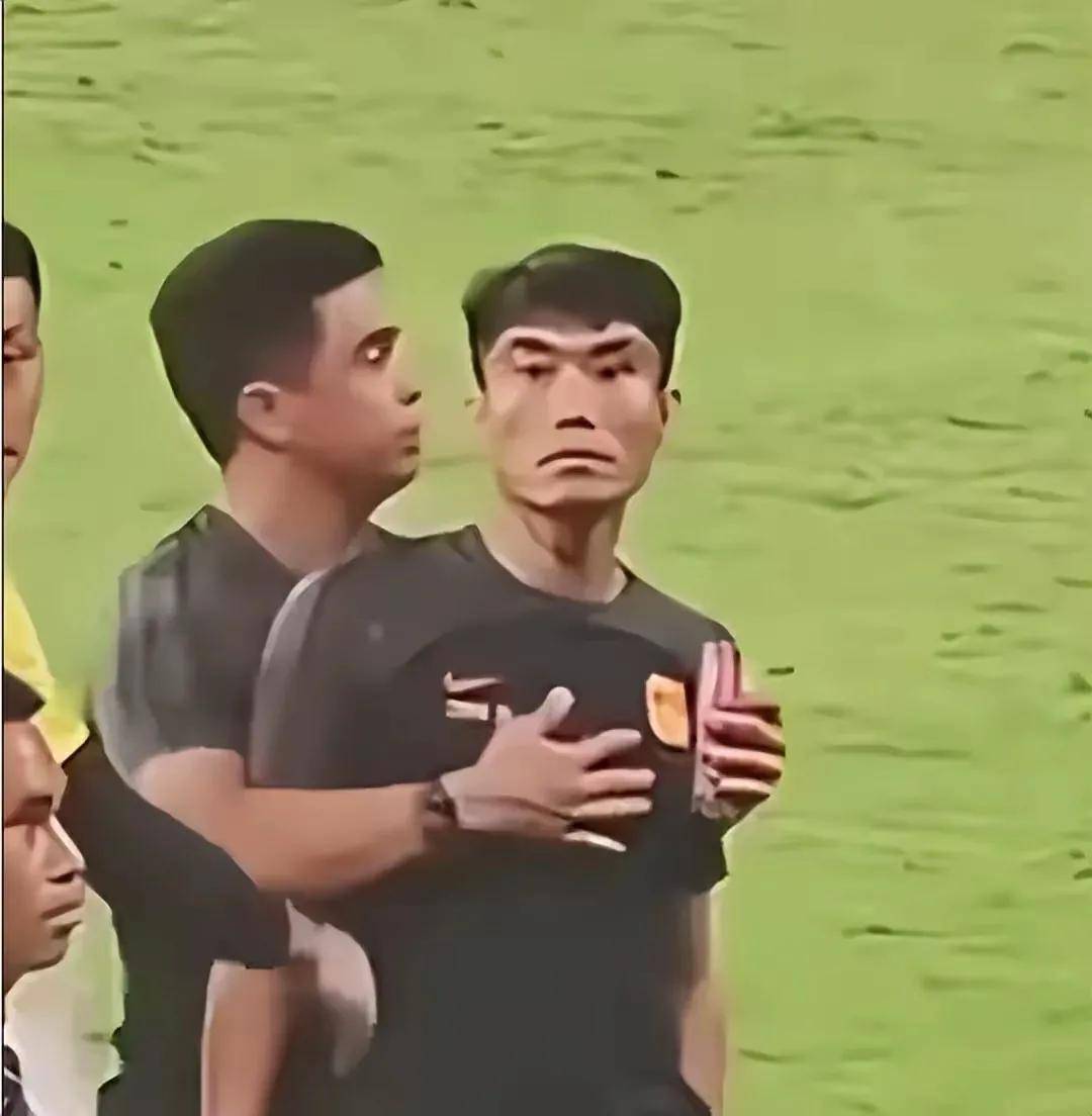 爱游戏全站 -包含窗口期法国杯传出新动向，武汉三镇官宣签约，管理层表态：更衣室稳定，训练强度明显提升的词条